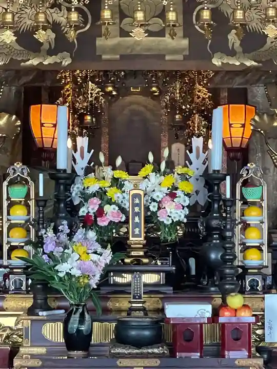 宗隆寺の{uncategorized: "未分類", other: "その他", undefined: "問題あり", building: "その他建物", grave: "お墓", sacred_gate: "鳥居", guardian: "狛犬", statue: "像", buddha: "仏像", history: "歴史", nature: "自然", garden: "庭園", animal: "動物", pagoda: "塔", temizu: "手水舎", mountain_gate: "山門・神門", sanctuary: "本殿・本堂", subordinate: "末社・摂社", art: "芸術", scenery: "景色", jizo: "地蔵", ema: "絵馬", goshuin: "御朱印", omikuji: "おみくじ", items: "授与品その他", amulet: "お守り", goshuincho: "御朱印帳", eats: "食事", festival: "お祭り", votive_dance: "神楽", shichigosan: "七五三参", wedding: "結婚式", experience: "体験その他", initially: "初詣", around: "周辺", anti_infection: "感染症対策"}