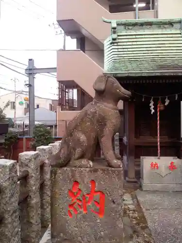三峰神社の狛犬