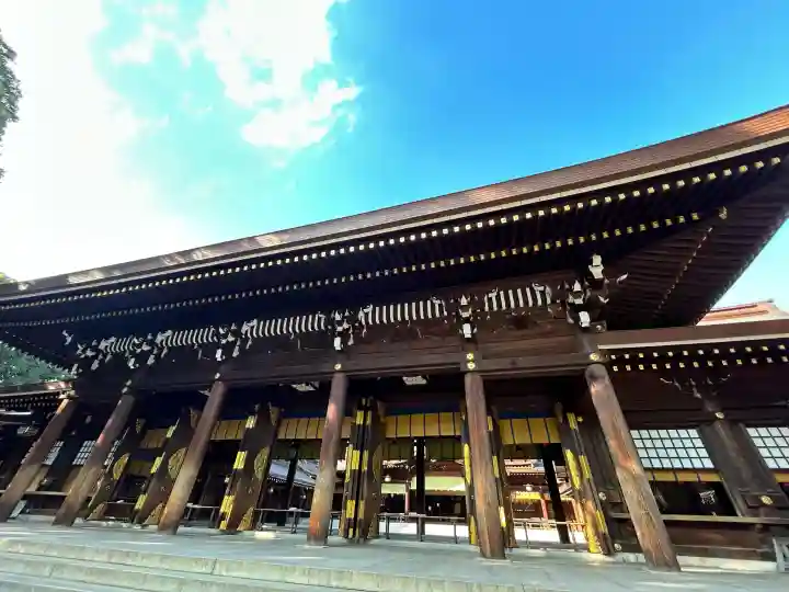 明治神宮の{uncategorized: "未分類", other: "その他", undefined: "問題あり", building: "その他建物", grave: "お墓", sacred_gate: "鳥居", guardian: "狛犬", statue: "像", buddha: "仏像", history: "歴史", nature: "自然", garden: "庭園", animal: "動物", pagoda: "塔", temizu: "手水舎", mountain_gate: "山門・神門", sanctuary: "本殿・本堂", subordinate: "末社・摂社", art: "芸術", scenery: "景色", jizo: "地蔵", ema: "絵馬", goshuin: "御朱印", omikuji: "おみくじ", items: "授与品その他", amulet: "お守り", goshuincho: "御朱印帳", eats: "食事", festival: "お祭り", votive_dance: "神楽", shichigosan: "七五三参", wedding: "結婚式", experience: "体験その他", initially: "初詣", around: "周辺", anti_infection: "感染症対策"}