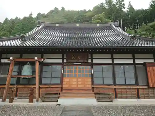 長泉院の本殿・本堂