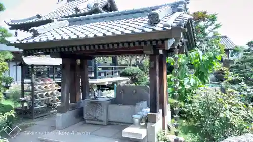 善生寺の手水舎
