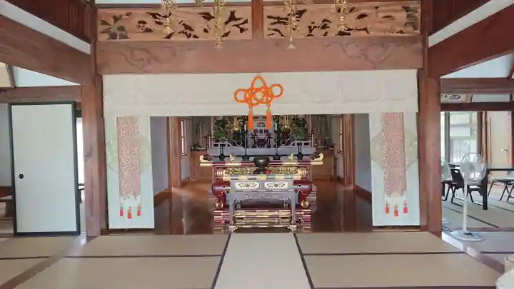 宝池寺の本殿・本堂