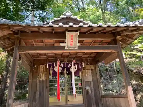 苫道国主神社の本殿・本堂