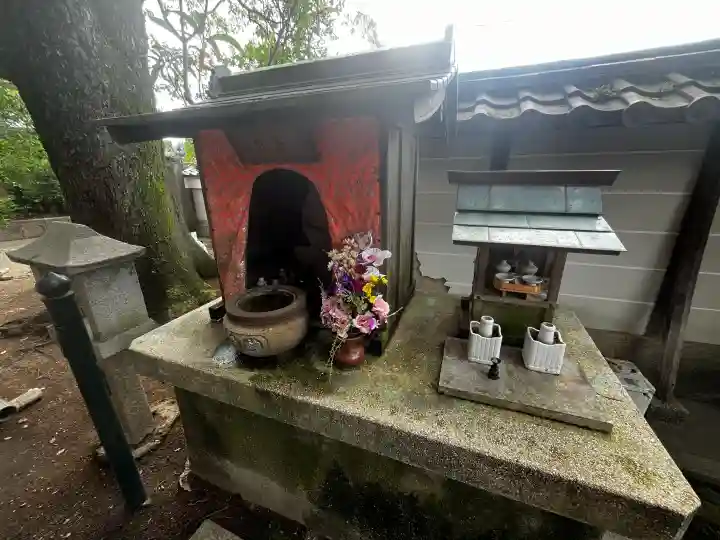後白河院御聖蹟 法住寺の{uncategorized: "未分類", other: "その他", undefined: "問題あり", building: "その他建物", grave: "お墓", sacred_gate: "鳥居", guardian: "狛犬", statue: "像", buddha: "仏像", history: "歴史", nature: "自然", garden: "庭園", animal: "動物", pagoda: "塔", temizu: "手水舎", mountain_gate: "山門・神門", sanctuary: "本殿・本堂", subordinate: "末社・摂社", art: "芸術", scenery: "景色", jizo: "地蔵", ema: "絵馬", goshuin: "御朱印", omikuji: "おみくじ", items: "授与品その他", amulet: "お守り", goshuincho: "御朱印帳", eats: "食事", festival: "お祭り", votive_dance: "神楽", shichigosan: "七五三参", wedding: "結婚式", experience: "体験その他", initially: "初詣", around: "周辺", anti_infection: "感染症対策"}
