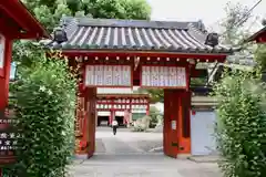 愛染堂勝鬘院の山門