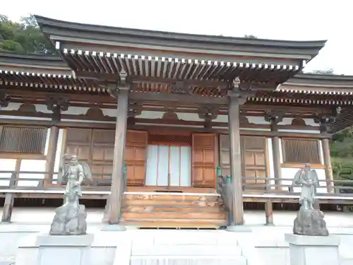 湘南寺の本殿・本堂