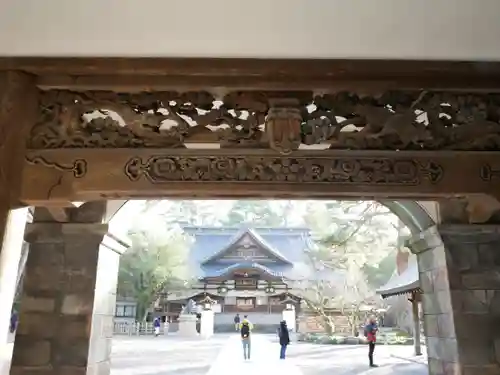 尾山神社の山門・神門