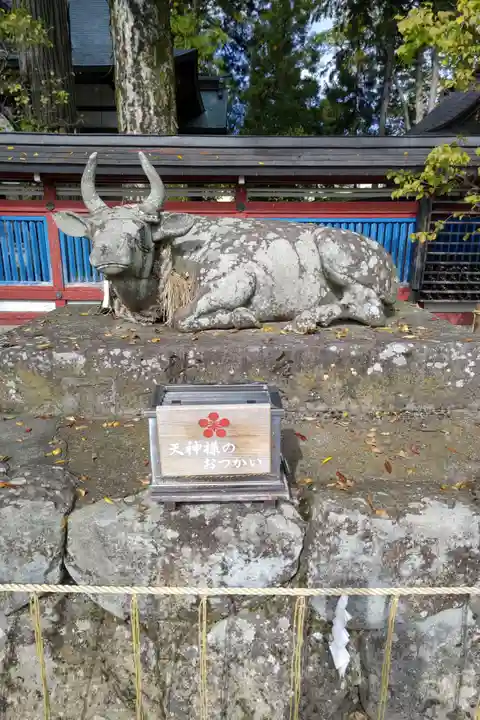 飛驒天満宮の像