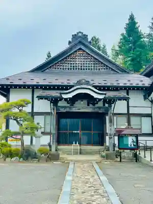 成田山安養寺の{uncategorized: "未分類", other: "その他", undefined: "問題あり", building: "その他建物", grave: "お墓", sacred_gate: "鳥居", guardian: "狛犬", statue: "像", buddha: "仏像", history: "歴史", nature: "自然", garden: "庭園", animal: "動物", pagoda: "塔", temizu: "手水舎", mountain_gate: "山門・神門", sanctuary: "本殿・本堂", subordinate: "末社・摂社", art: "芸術", scenery: "景色", jizo: "地蔵", ema: "絵馬", goshuin: "御朱印", omikuji: "おみくじ", items: "授与品その他", amulet: "お守り", goshuincho: "御朱印帳", eats: "食事", festival: "お祭り", votive_dance: "神楽", shichigosan: "七五三参", wedding: "結婚式", experience: "体験その他", initially: "初詣", around: "周辺", anti_infection: "感染症対策"}
