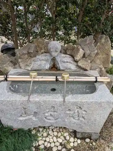光明寺（とら薬師）の手水舎