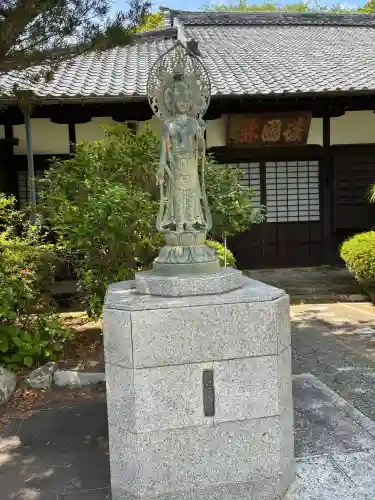 安楽寺の{uncategorized: "未分類", other: "その他", undefined: "問題あり", building: "その他建物", grave: "お墓", sacred_gate: "鳥居", guardian: "狛犬", statue: "像", buddha: "仏像", history: "歴史", nature: "自然", garden: "庭園", animal: "動物", pagoda: "塔", temizu: "手水舎", mountain_gate: "山門・神門", sanctuary: "本殿・本堂", subordinate: "末社・摂社", art: "芸術", scenery: "景色", jizo: "地蔵", ema: "絵馬", goshuin: "御朱印", omikuji: "おみくじ", items: "授与品その他", amulet: "お守り", goshuincho: "御朱印帳", eats: "食事", festival: "お祭り", votive_dance: "神楽", shichigosan: "七五三参", wedding: "結婚式", experience: "体験その他", initially: "初詣", around: "周辺", anti_infection: "感染症対策"}