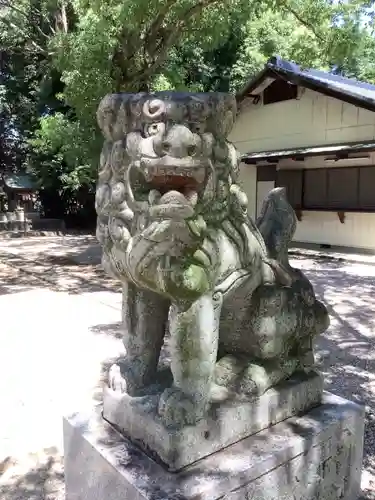 和爾良神社（猪子石原）の狛犬