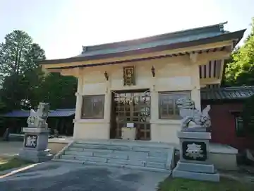 八柱社の本殿・本堂