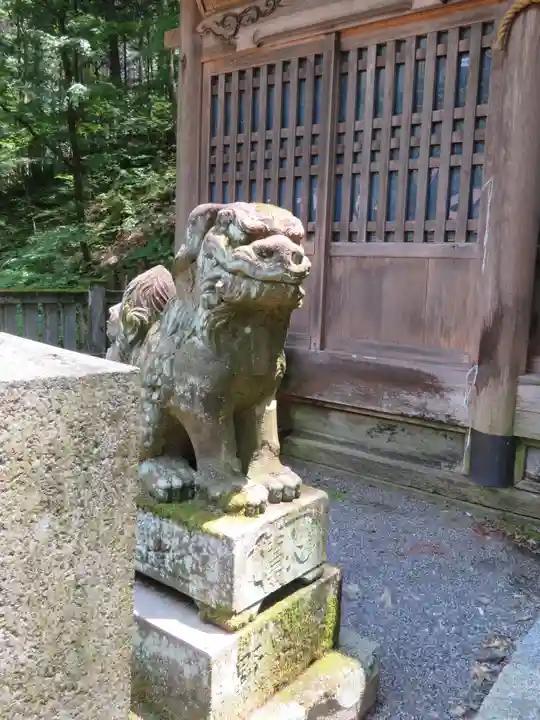 南宮神社の狛犬