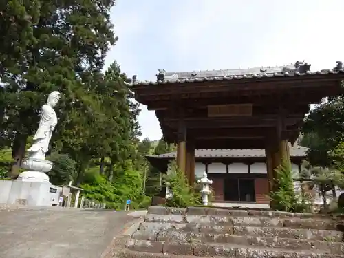 宝勝寺の山門・神門