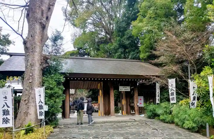 阿佐ヶ谷神明宮の{uncategorized: "未分類", other: "その他", undefined: "問題あり", building: "その他建物", grave: "お墓", sacred_gate: "鳥居", guardian: "狛犬", statue: "像", buddha: "仏像", history: "歴史", nature: "自然", garden: "庭園", animal: "動物", pagoda: "塔", temizu: "手水舎", mountain_gate: "山門・神門", sanctuary: "本殿・本堂", subordinate: "末社・摂社", art: "芸術", scenery: "景色", jizo: "地蔵", ema: "絵馬", goshuin: "御朱印", omikuji: "おみくじ", items: "授与品その他", amulet: "お守り", goshuincho: "御朱印帳", eats: "食事", festival: "お祭り", votive_dance: "神楽", shichigosan: "七五三参", wedding: "結婚式", experience: "体験その他", initially: "初詣", around: "周辺", anti_infection: "感染症対策"}