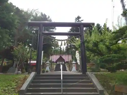 仁木神社の鳥居