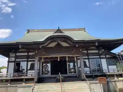 興全寺の本殿・本堂