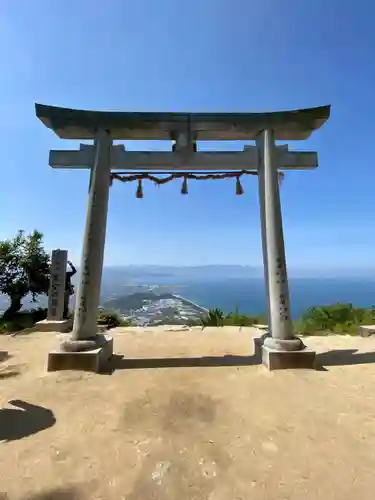 高屋神社の鳥居