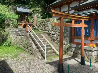 飛鳥神社の末社・摂社