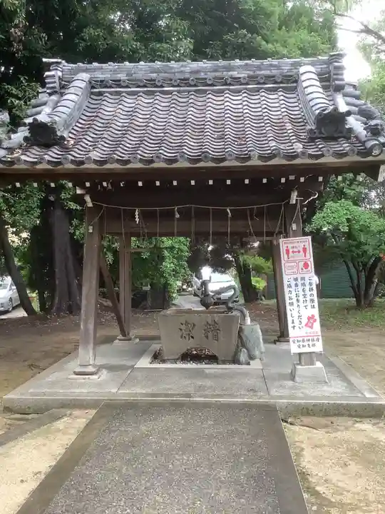 八劔神社(阿野八剱神社)の手水舎