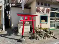 猿田彦大神・稲荷社の{uncategorized: "未分類", other: "その他", undefined: "問題あり", building: "その他建物", grave: "お墓", sacred_gate: "鳥居", guardian: "狛犬", statue: "像", buddha: "仏像", history: "歴史", nature: "自然", garden: "庭園", animal: "動物", pagoda: "塔", temizu: "手水舎", mountain_gate: "山門・神門", sanctuary: "本殿・本堂", subordinate: "末社・摂社", art: "芸術", scenery: "景色", jizo: "地蔵", ema: "絵馬", goshuin: "御朱印", omikuji: "おみくじ", items: "授与品その他", amulet: "お守り", goshuincho: "御朱印帳", eats: "食事", festival: "お祭り", votive_dance: "神楽", shichigosan: "七五三参", wedding: "結婚式", experience: "体験その他", initially: "初詣", around: "周辺", anti_infection: "感染症対策"}
