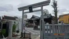 高田氷川神社の鳥居