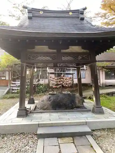 彌高神社の手水舎