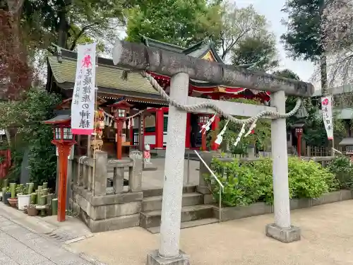 民部稲荷神社（川越八幡宮境内社）の{uncategorized: "未分類", other: "その他", undefined: "問題あり", building: "その他建物", grave: "お墓", sacred_gate: "鳥居", guardian: "狛犬", statue: "像", buddha: "仏像", history: "歴史", nature: "自然", garden: "庭園", animal: "動物", pagoda: "塔", temizu: "手水舎", mountain_gate: "山門・神門", sanctuary: "本殿・本堂", subordinate: "末社・摂社", art: "芸術", scenery: "景色", jizo: "地蔵", ema: "絵馬", goshuin: "御朱印", omikuji: "おみくじ", items: "授与品その他", amulet: "お守り", goshuincho: "御朱印帳", eats: "食事", festival: "お祭り", votive_dance: "神楽", shichigosan: "七五三参", wedding: "結婚式", experience: "体験その他", initially: "初詣", around: "周辺", anti_infection: "感染症対策"}