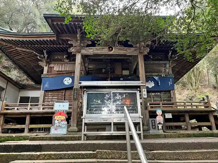 極楽寺の本殿・本堂