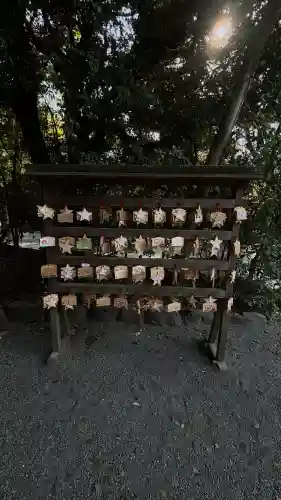 熱田神宮の{uncategorized: "未分類", other: "その他", undefined: "問題あり", building: "その他建物", grave: "お墓", sacred_gate: "鳥居", guardian: "狛犬", statue: "像", buddha: "仏像", history: "歴史", nature: "自然", garden: "庭園", animal: "動物", pagoda: "塔", temizu: "手水舎", mountain_gate: "山門・神門", sanctuary: "本殿・本堂", subordinate: "末社・摂社", art: "芸術", scenery: "景色", jizo: "地蔵", ema: "絵馬", goshuin: "御朱印", omikuji: "おみくじ", items: "授与品その他", amulet: "お守り", goshuincho: "御朱印帳", eats: "食事", festival: "お祭り", votive_dance: "神楽", shichigosan: "七五三参", wedding: "結婚式", experience: "体験その他", initially: "初詣", around: "周辺", anti_infection: "感染症対策"}