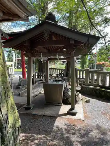 淺間神社（忍野八海）の手水舎
