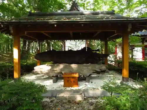 山中諏訪神社の建物その他