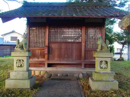 稲荷神社の本殿