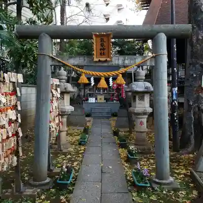 高円寺氷川神社の鳥居