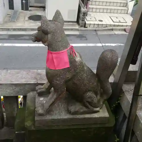 金丸稲荷神社の狛犬