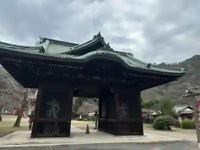 貞照寺の山門・神門