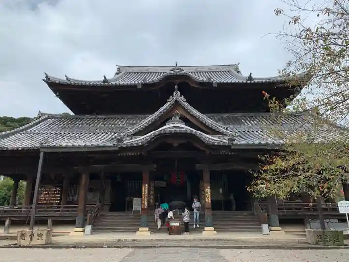 粉河寺の本殿・本堂