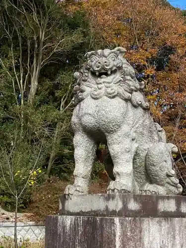 茨城縣護國神社の狛犬