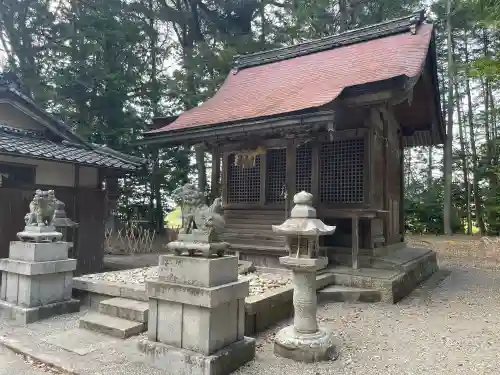 大寳神社の{uncategorized: "未分類", other: "その他", undefined: "問題あり", building: "その他建物", grave: "お墓", sacred_gate: "鳥居", guardian: "狛犬", statue: "像", buddha: "仏像", history: "歴史", nature: "自然", garden: "庭園", animal: "動物", pagoda: "塔", temizu: "手水舎", mountain_gate: "山門・神門", sanctuary: "本殿・本堂", subordinate: "末社・摂社", art: "芸術", scenery: "景色", jizo: "地蔵", ema: "絵馬", goshuin: "御朱印", omikuji: "おみくじ", items: "授与品その他", amulet: "お守り", goshuincho: "御朱印帳", eats: "食事", festival: "お祭り", votive_dance: "神楽", shichigosan: "七五三参", wedding: "結婚式", experience: "体験その他", initially: "初詣", around: "周辺", anti_infection: "感染症対策"}