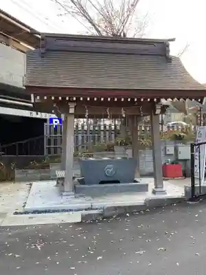高尾山麓氷川神社の手水舎