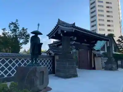 高野山東京別院の山門・神門