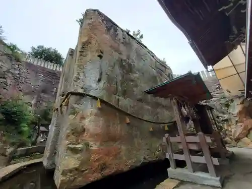 生石神社の本殿・本堂