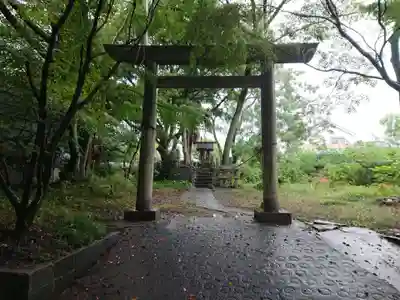 神明社の鳥居