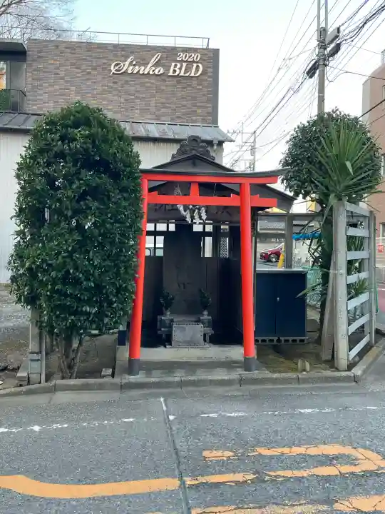 庚申神社の{uncategorized: "未分類", other: "その他", undefined: "問題あり", building: "その他建物", grave: "お墓", sacred_gate: "鳥居", guardian: "狛犬", statue: "像", buddha: "仏像", history: "歴史", nature: "自然", garden: "庭園", animal: "動物", pagoda: "塔", temizu: "手水舎", mountain_gate: "山門・神門", sanctuary: "本殿・本堂", subordinate: "末社・摂社", art: "芸術", scenery: "景色", jizo: "地蔵", ema: "絵馬", goshuin: "御朱印", omikuji: "おみくじ", items: "授与品その他", amulet: "お守り", goshuincho: "御朱印帳", eats: "食事", festival: "お祭り", votive_dance: "神楽", shichigosan: "七五三参", wedding: "結婚式", experience: "体験その他", initially: "初詣", around: "周辺", anti_infection: "感染症対策"}