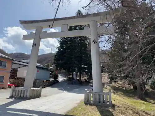 諏訪大社上社前宮(長野県)