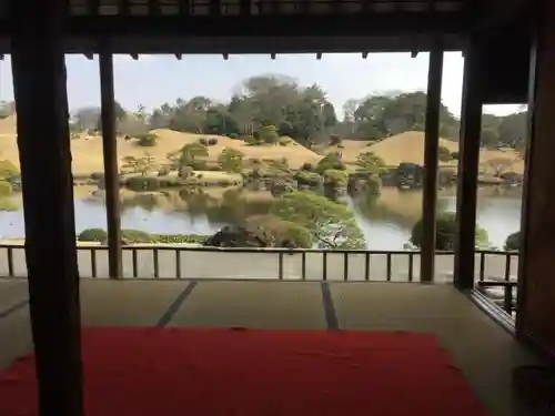 出水神社の庭園