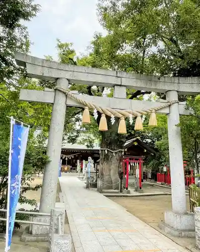 新田神社の鳥居