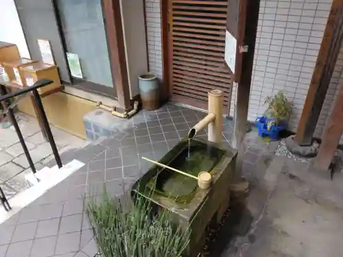 心城院の手水舎