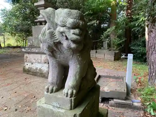 五靈神社の狛犬